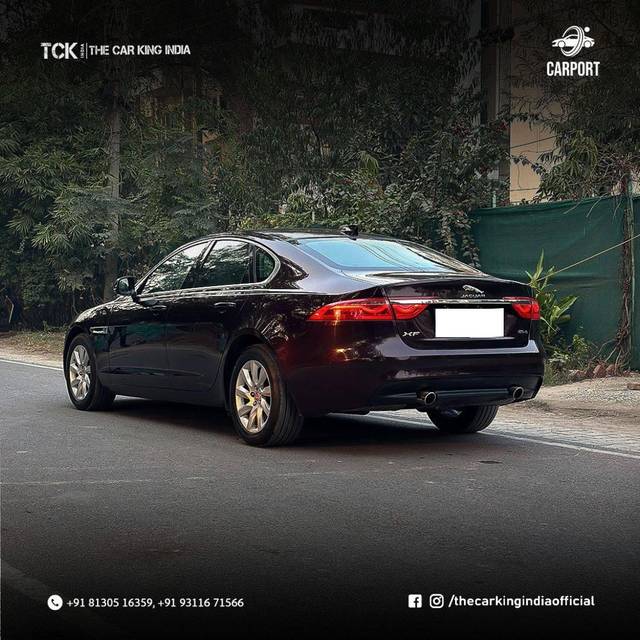 https://images10.gaadi.com/usedcar_image/4514626/original/processed_526d69bb18a5be4f793cc25891495493.jpg?imwidth=6402