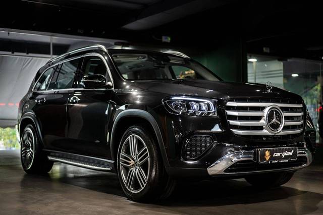 https://images10.gaadi.com/usedcar_image/4514628/original/processed_cc7055ad0019a607f6503c1acc9dd53b.jpg?imwidth=6400