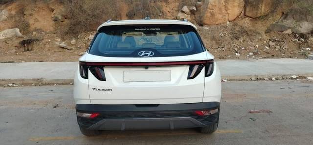 https://images10.gaadi.com/usedcar_image/4514629/original/processed_51a3eabf1341c97a2da2008d170acf72.jpeg?imwidth=6402