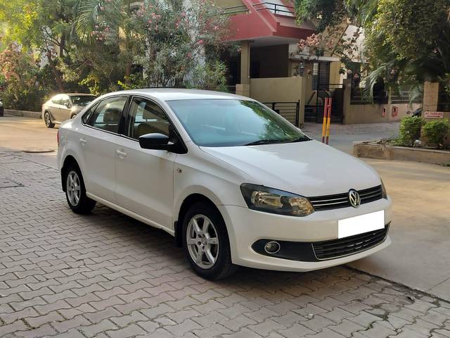 https://images10.gaadi.com/usedcar_image/4514630/original/processed_71e8d27786a06607ec2762a33b632e7a.jpg?imwidth=6400