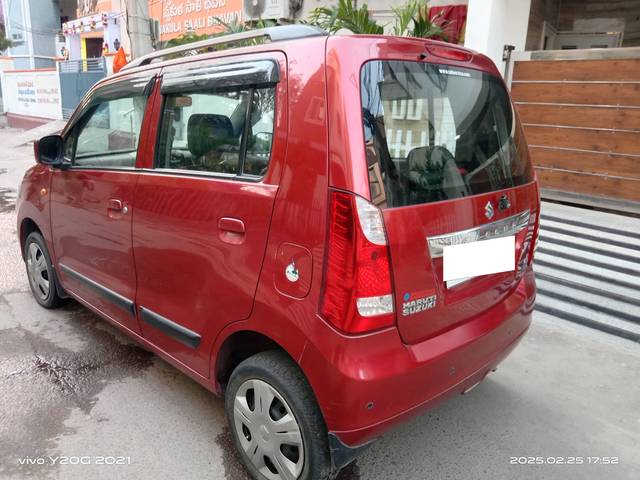 https://images10.gaadi.com/usedcar_image/4514633/original/processed_f6bb7e7b976d2c57acd2a1b8a3844f06.jpg?imwidth=6402