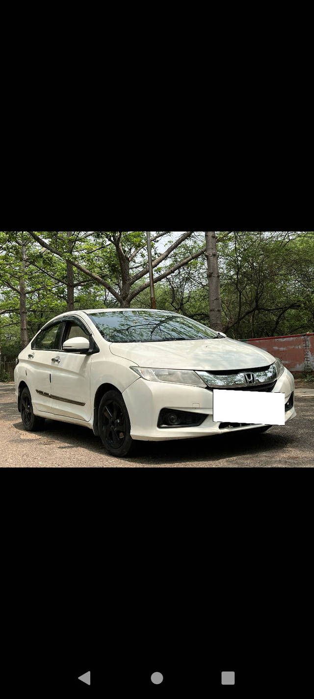 https://images10.gaadi.com/usedcar_image/4514643/original/processed_07e5b9292e97923983c065c8d20fe14a.png?imwidth=6400