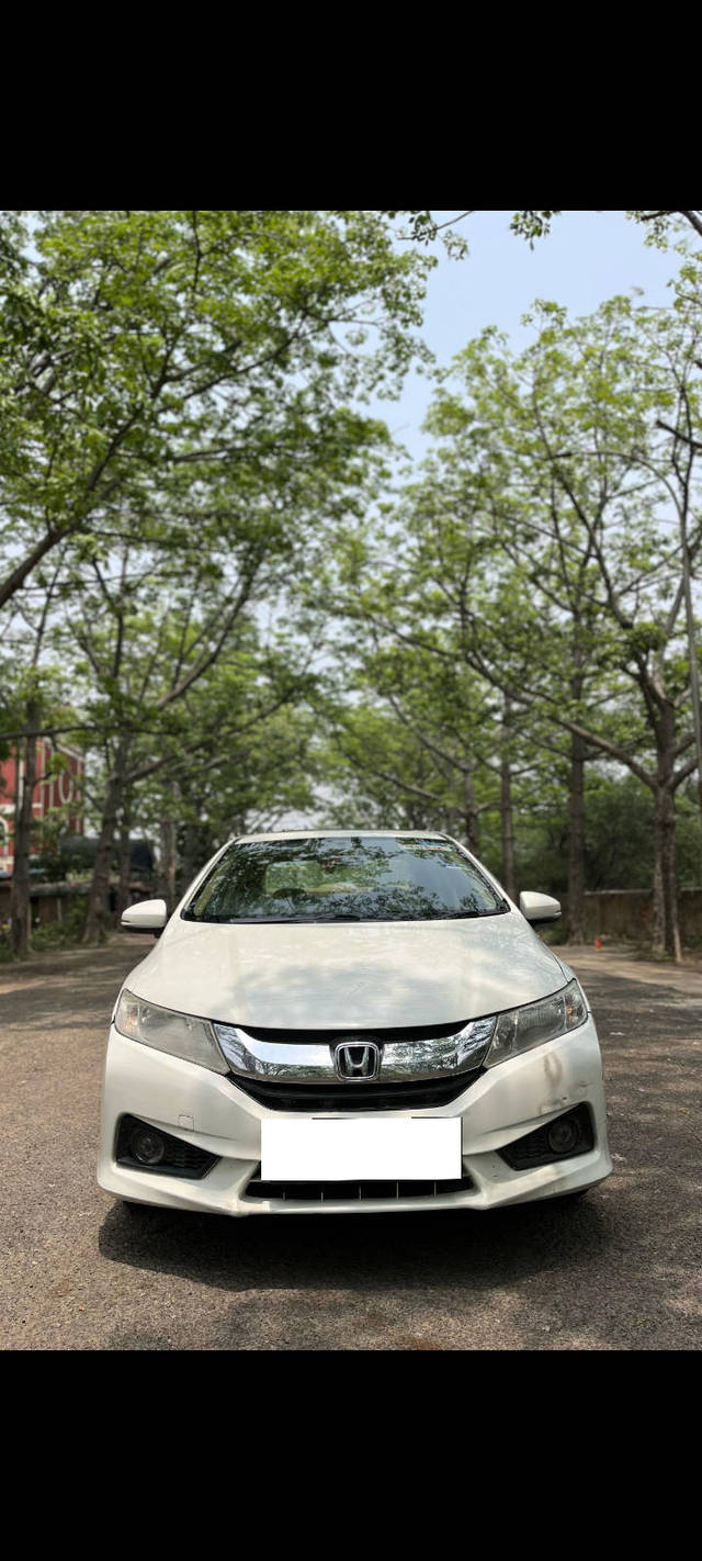 https://images10.gaadi.com/usedcar_image/4514643/original/processed_9f1ceef68ff3a07e10cb312a6ff338ed.png?imwidth=6402