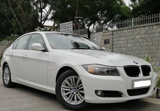 https://images10.gaadi.com/usedcar_image/4514650/original/processed_ffb62c335277691a8fe061464e299bf2.jpeg?imwidth=6400