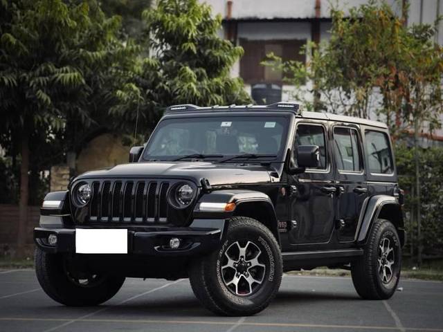 https://images10.gaadi.com/usedcar_image/4514664/original/processed_9b7533ce2f2e184c47eb1974f0d48e0a.jpg?imwidth=6400