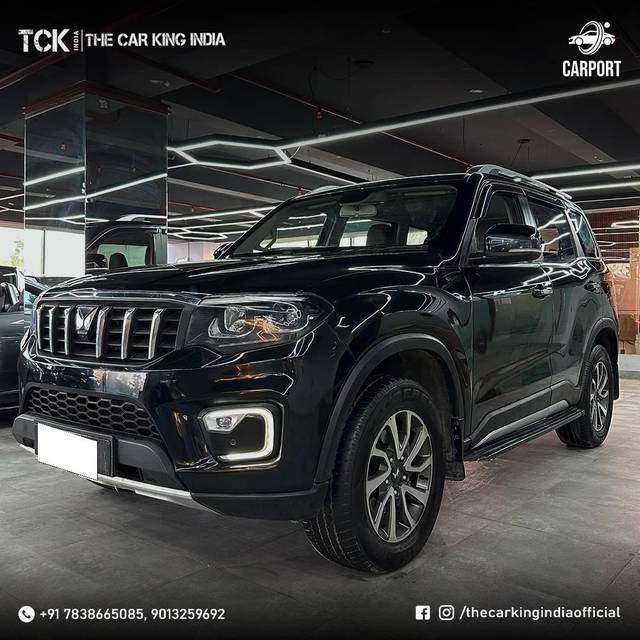 https://images10.gaadi.com/usedcar_image/4514667/original/processed_cb8a79782a124cd44bdf911c36a89223.jpg?imwidth=6400