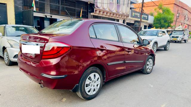 https://images10.gaadi.com/usedcar_image/4514686/original/processed_359428a20893bf41137910d3239d320a.jpg?imwidth=6401
