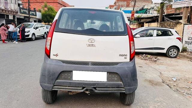 https://images10.gaadi.com/usedcar_image/4514688/original/processed_ae85daee41ea15cda4573e50525080ec.jpg?imwidth=6402