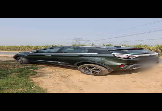 https://images10.gaadi.com/usedcar_image/4514694/original/0a52985b-4e9f-4423-a41c-20d341b3b3f2.?imwidth=6400