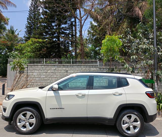 https://images10.gaadi.com/usedcar_image/4514698/original/bfbf94711518c3b5f30d5436818e905b.jpeg?imwidth=6402