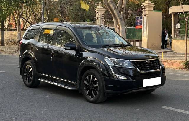 https://images10.gaadi.com/usedcar_image/4514707/original/processed_a8fe9d23049941b0224530729c2ae323.jpg?imwidth=6400