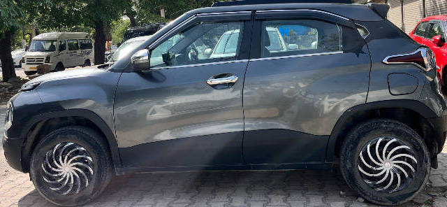 https://images10.gaadi.com/usedcar_image/4514754/original/processed_acb267006357a0a2ea6b31c26fe40864.png?imwidth=6401