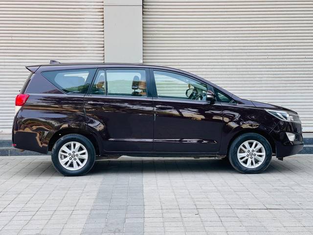 https://images10.gaadi.com/usedcar_image/4514756/original/ed6356504a6cbf80a24d8efa18248a76.jpg?imwidth=6401