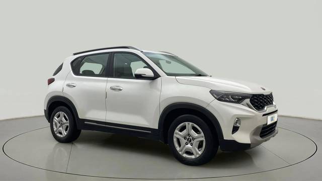 https://images10.gaadi.com/usedcar_image/4514760/original/d492f4b00f9fcc36ab93f987ea3243f1.jpg?imwidth=6400