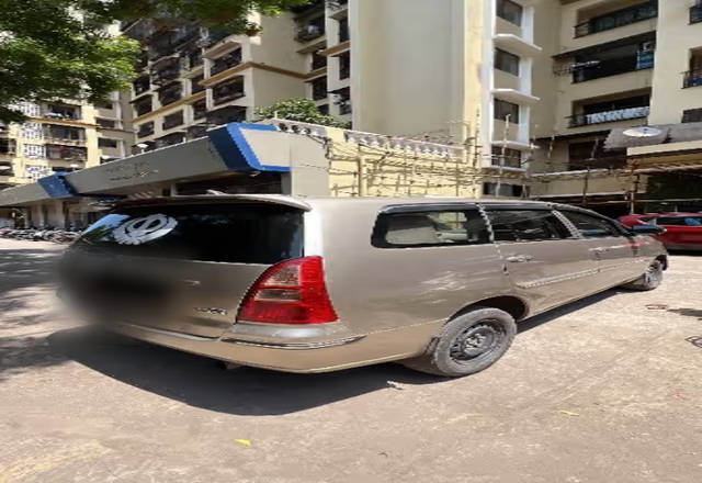 https://images10.gaadi.com/usedcar_image/4514780/original/a56efdaa-f1c9-46db-92ce-6fd846a3cccd.?imwidth=6401