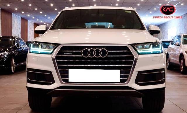https://images10.gaadi.com/usedcar_image/4514784/original/processed_5d534136f83966e2e10c867a6e44e2c4.jpg?imwidth=6402