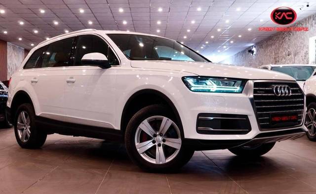 https://images10.gaadi.com/usedcar_image/4514784/original/processed_f58d850c88cedd1918256d4e1899fac4.jpg?imwidth=6400