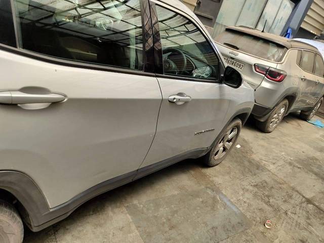 https://images10.gaadi.com/usedcar_image/4514803/original/processed_ff6cf0849dafc4d071e059f9efd010cd.jpg?imwidth=6401