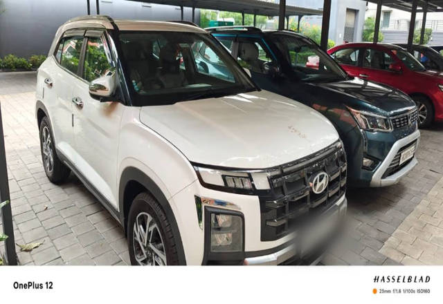 https://images10.gaadi.com/usedcar_image/4514865/original/1f9eb084-463a-4ccd-9725-e0a70bffe7c2.?imwidth=6401