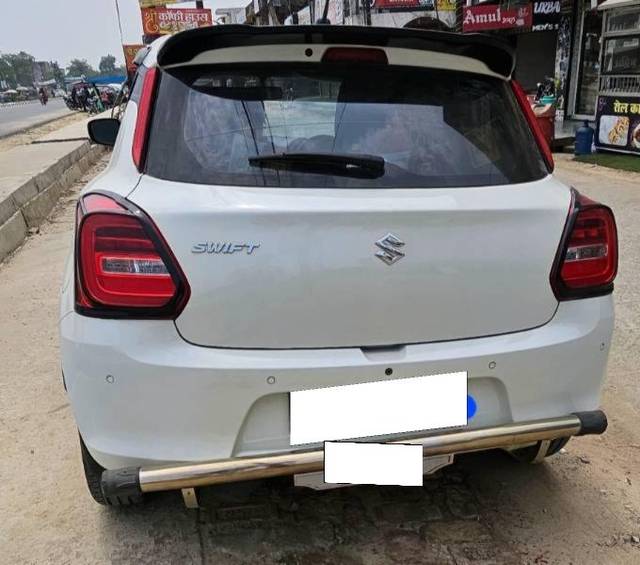 https://images10.gaadi.com/usedcar_image/4514871/original/processed_8e2ef8ce-b6ed-437e-abba-567090cbbc0c.jpg?imwidth=6402