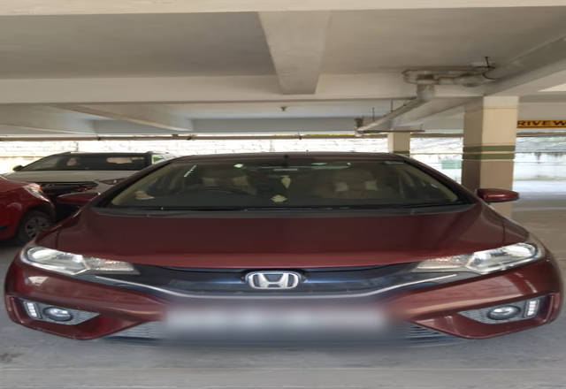 https://images10.gaadi.com/usedcar_image/4514881/original/91371268-c80f-45dc-b212-7f74f5b75ed0.?imwidth=6400
