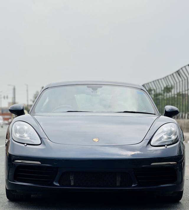 https://images10.gaadi.com/usedcar_image/4514908/original/b8e8c4e067b136554ee33a7f38ae9bdb.jpg?imwidth=6401