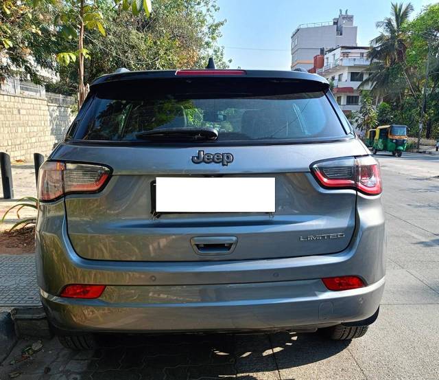 https://images10.gaadi.com/usedcar_image/4514914/original/processed_040bb02fc6b3854c955589484c430327.jpeg?imwidth=6402