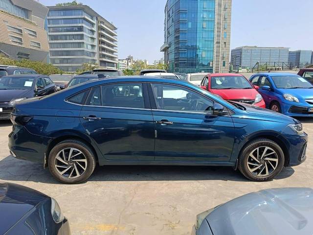 https://images10.gaadi.com/usedcar_image/4514917/original/processed_02917f11e04e25a208ebcadd72a36b57.jpg?imwidth=6401