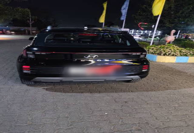 https://images10.gaadi.com/usedcar_image/4514918/original/743f931f-b76d-41a4-930e-07177b529698.?imwidth=6401
