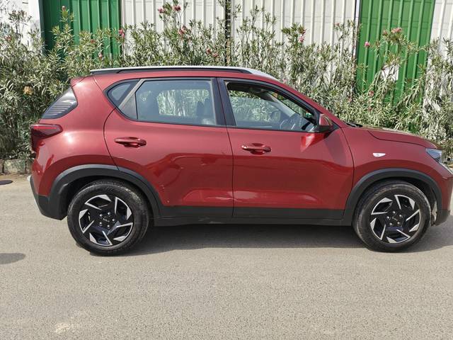 https://images10.gaadi.com/usedcar_image/4514931/original/bc3a31ae11cb0bb157b23f384b926919.jpg?imwidth=6401