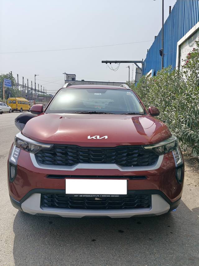 https://images10.gaadi.com/usedcar_image/4514931/original/processed_2afb1ded1faf95cedf292c9a83fe96db.jpg?imwidth=6400