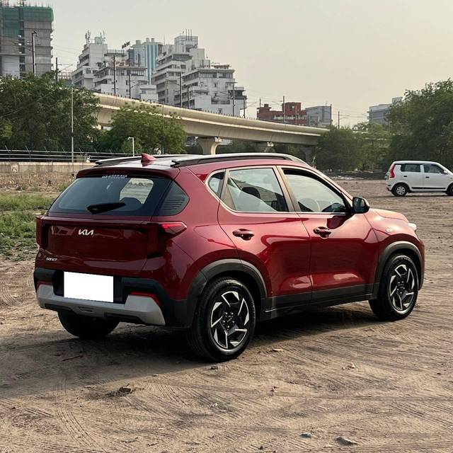 https://images10.gaadi.com/usedcar_image/4514931/original/processed_4955729911f0d09d8abc190dc9b9d897.jpg?imwidth=6402