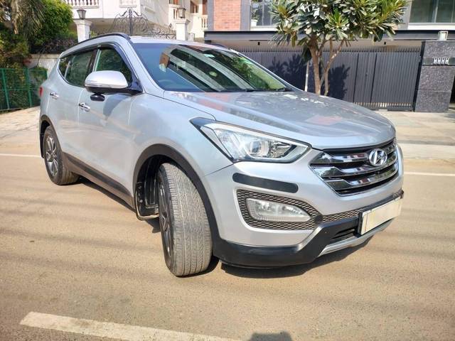 https://images10.gaadi.com/usedcar_image/4514934/original/processed_1d3b2ab3862799744ea62a4721b5c4b8.jpg?imwidth=6400