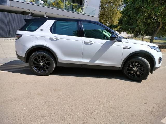 https://images10.gaadi.com/usedcar_image/4514949/original/bbef9f4f468475872c113b2e2399226e.jpg?imwidth=6401