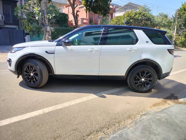 https://images10.gaadi.com/usedcar_image/4514949/original/e724c1b4786988c33b526981a9a014d3.jpg?imwidth=6402