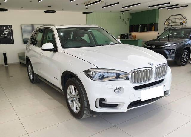 https://images10.gaadi.com/usedcar_image/4514956/original/processed_87e1dde798f24198cf67a3d108b2e724.jpg?imwidth=6400