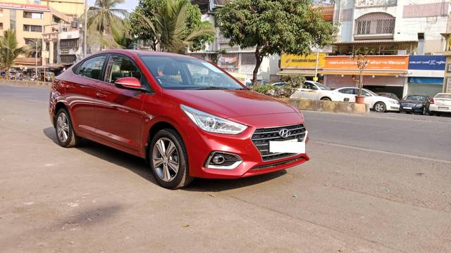https://images10.gaadi.com/usedcar_image/4514963/original/processed_a82e49216628c34ac9e48692dbdf4fc5.jpg?imwidth=6400