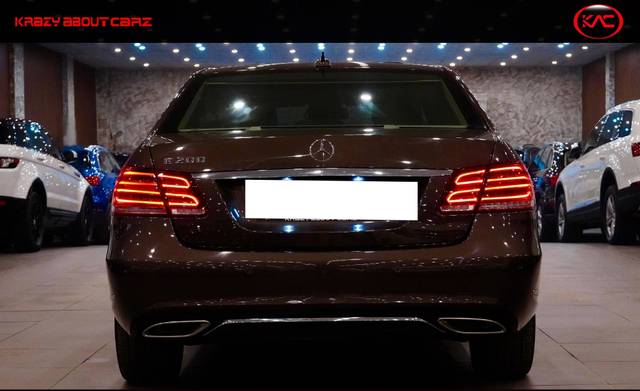 https://images10.gaadi.com/usedcar_image/4514964/original/processed_593dc8b9c13f4f9eded0a3af859b72dc.jpg?imwidth=6402