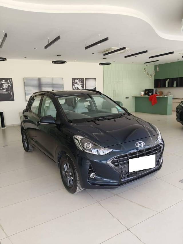 https://images10.gaadi.com/usedcar_image/4514981/original/processed_500698fb428a876d58c4aff626d8ea2a.jpg?imwidth=6400