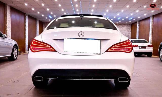 https://images10.gaadi.com/usedcar_image/4514985/original/processed_ddbb98a71dadeb181c503c0c836dbe0b.jpg?imwidth=6402