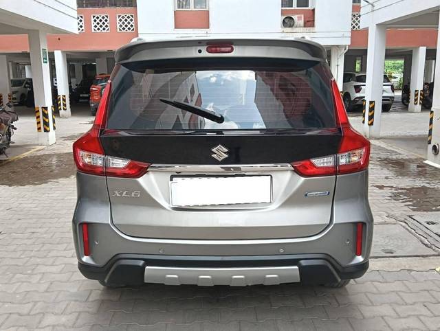 https://images10.gaadi.com/usedcar_image/4514986/original/processed_4284b191fb5f9a54b559c6275c26858b.jpg?imwidth=6402
