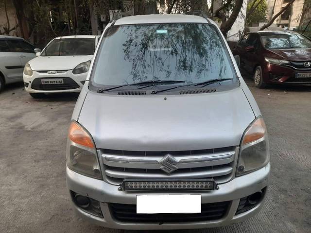 https://images10.gaadi.com/usedcar_image/4514995/original/processed_144cc427ffabf6dfa74628e28ca3d5aa.jpeg?imwidth=6402