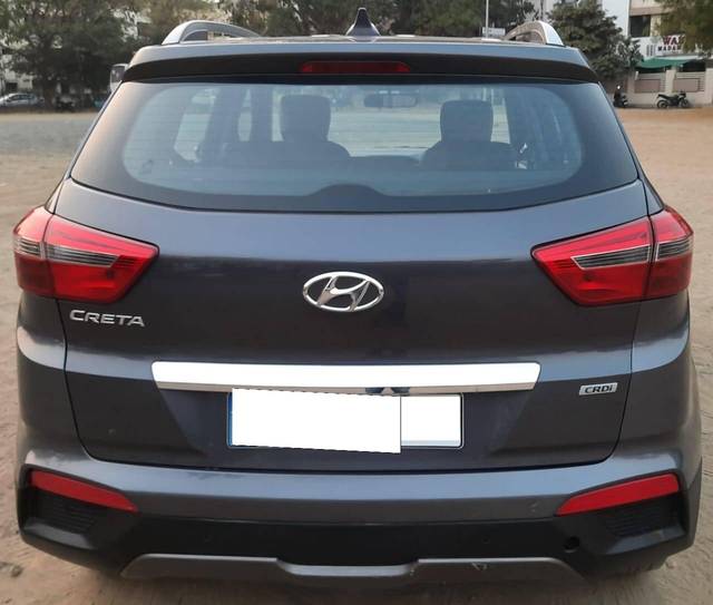 https://images10.gaadi.com/usedcar_image/4515055/original/processed_3b6be28a78600dadb0a29d3d56337520.jpeg?imwidth=6402