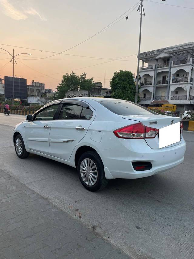 https://images10.gaadi.com/usedcar_image/4515072/original/processed_e74f37031b940b0108a408ba2911f877.jpg?imwidth=6402