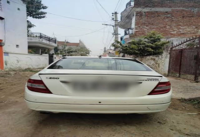 https://images10.gaadi.com/usedcar_image/4515073/original/2e4af1ab-2e93-4ca4-b4f2-ecc6bde5aa06.?imwidth=6401