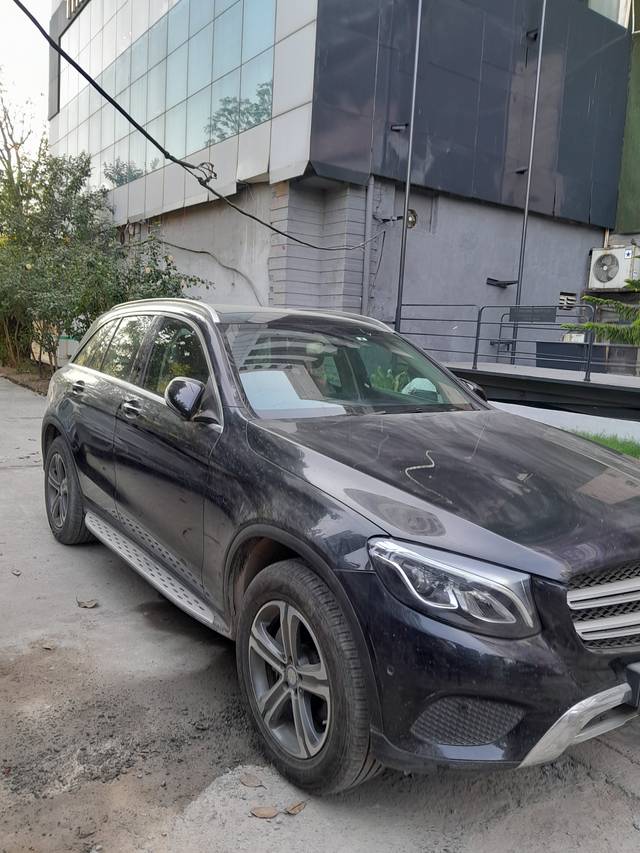 https://images10.gaadi.com/usedcar_image/4515074/original/591b13e39f13f31f19953eb5165a2f13.jpg?imwidth=6400