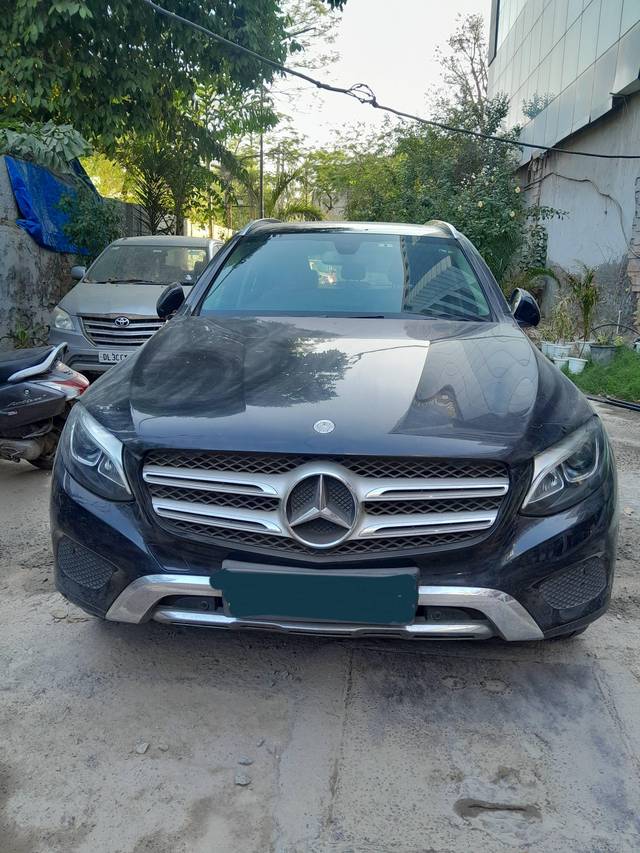 https://images10.gaadi.com/usedcar_image/4515074/original/processed_3608209f605f9f06cfa4fee9fdf6ad4a.jpg?imwidth=6401