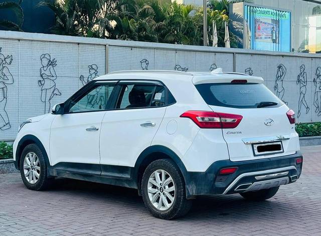 https://images10.gaadi.com/usedcar_image/4515077/original/processed_7bce79b8ac3521b7a43a2eb7923a8be9.jpg?imwidth=6402