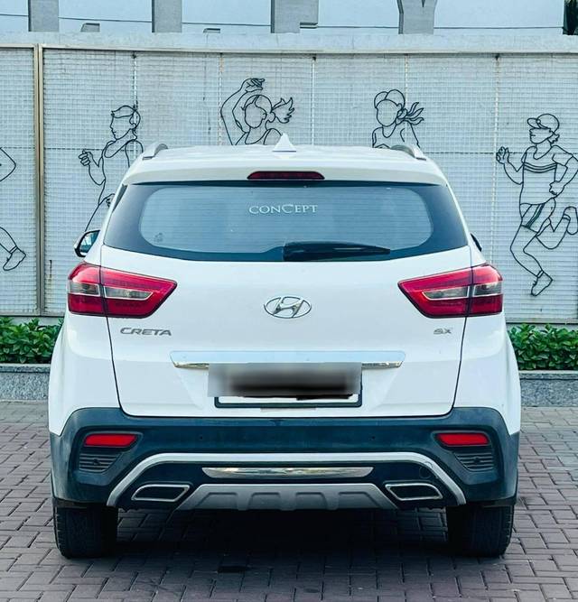 https://images10.gaadi.com/usedcar_image/4515077/original/processed_8f525c743c32144b2e099354431f760c.jpg?imwidth=6401