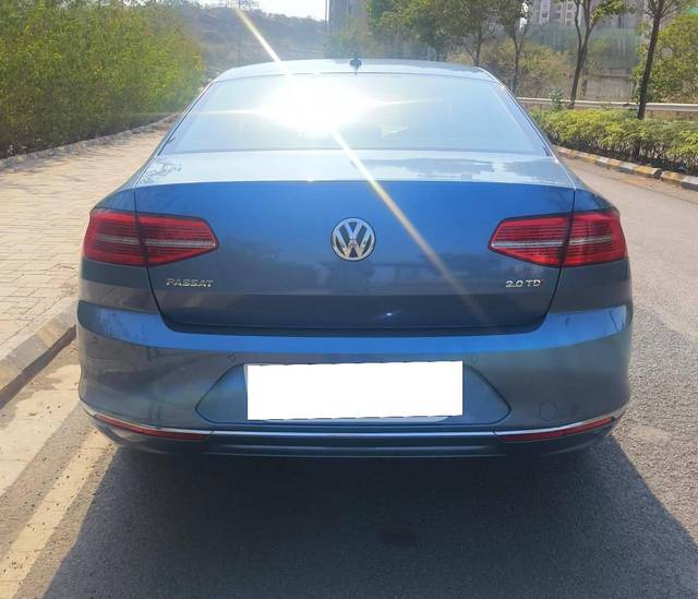 https://images10.gaadi.com/usedcar_image/4515086/original/processed_8a2187f575fa60264e44235427b06fa9.jpg?imwidth=6402